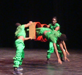 Jabali African Acrobats