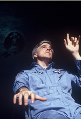 Apollo to the Moon